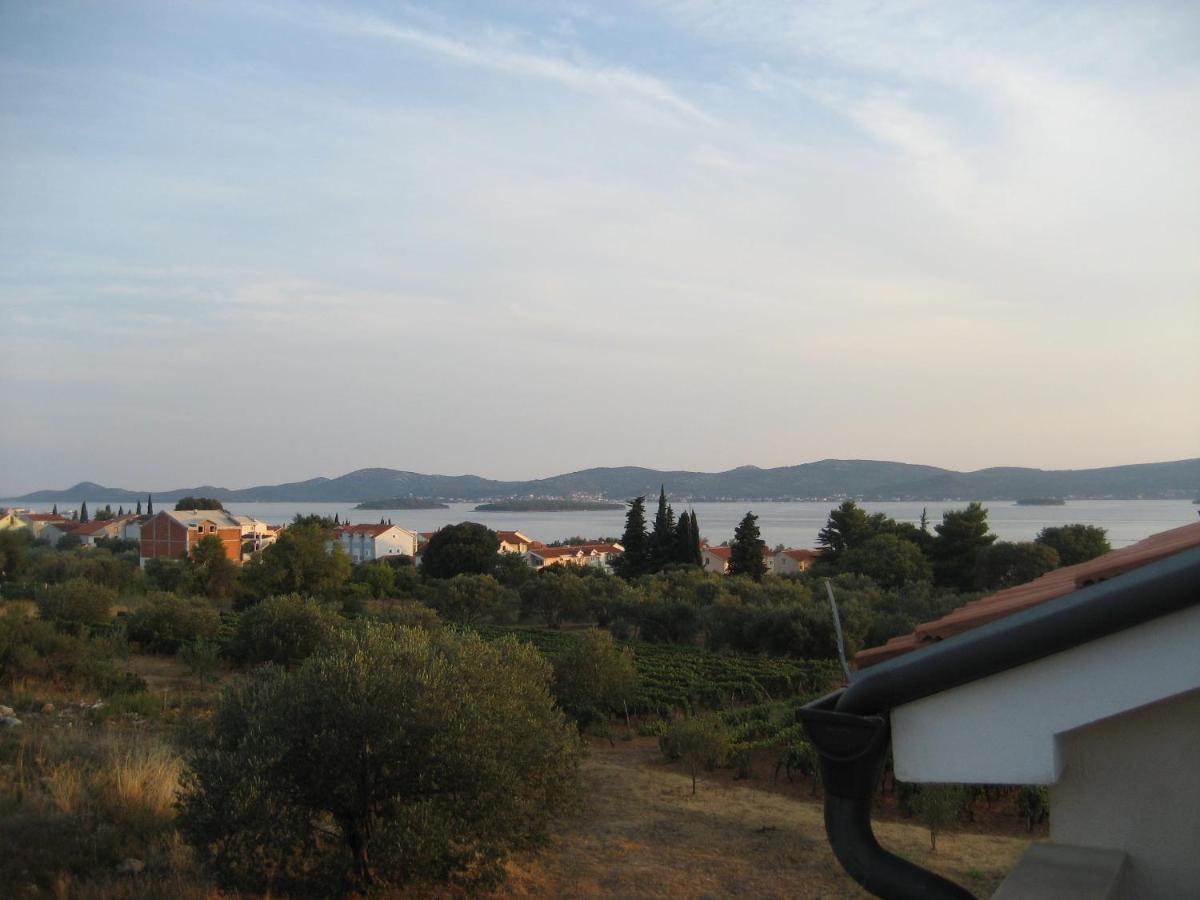 Villa „Drei Palmen“ Sveti Filip i Jakov Exterior photo