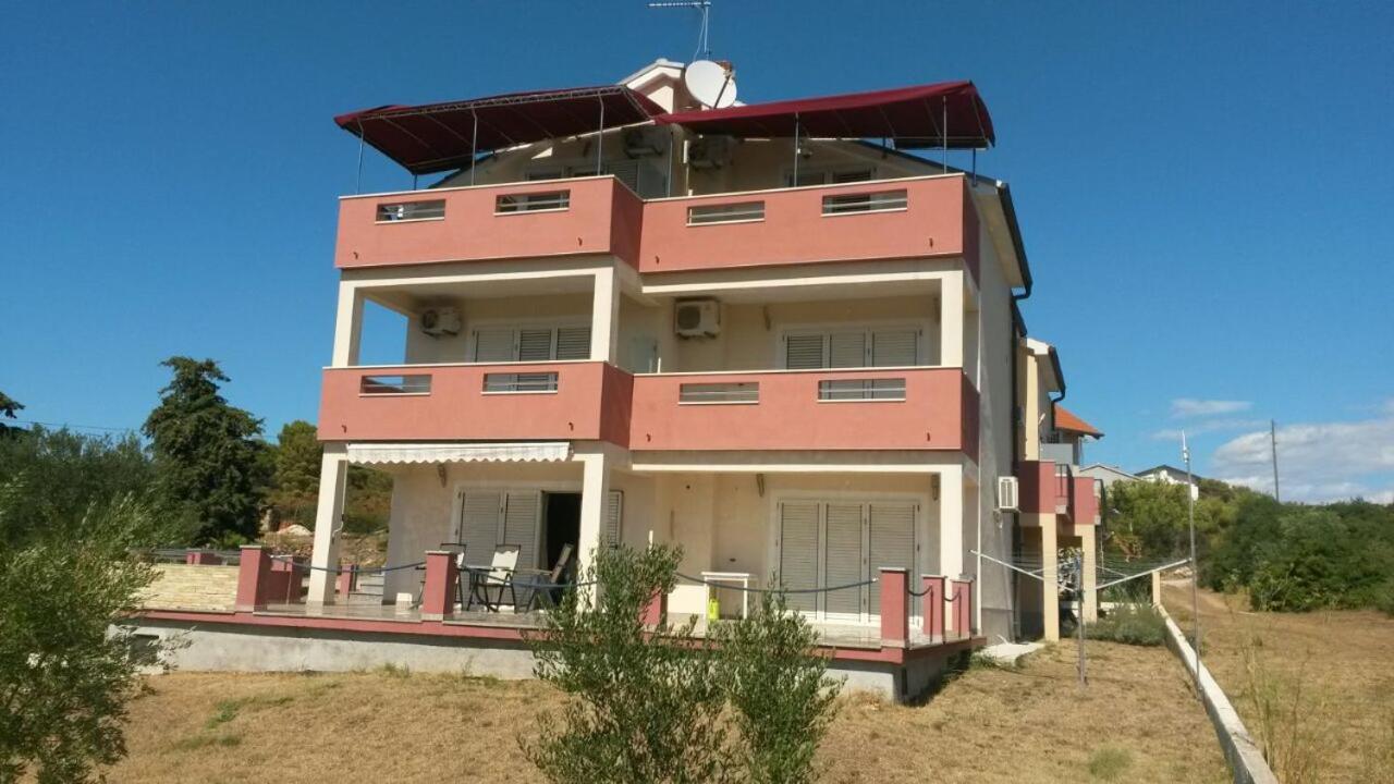 Villa „Drei Palmen“ Sveti Filip i Jakov Exterior photo